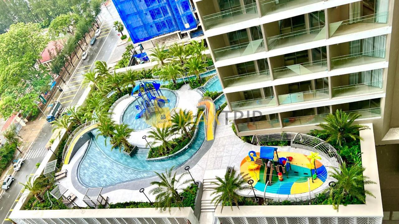 Maxtrip Homestay Luxury - Beachfront - Infinity Pool Вунг Тау Екстериор снимка